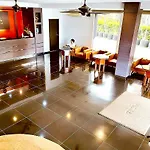 Golden Court Hotel - Pelangi